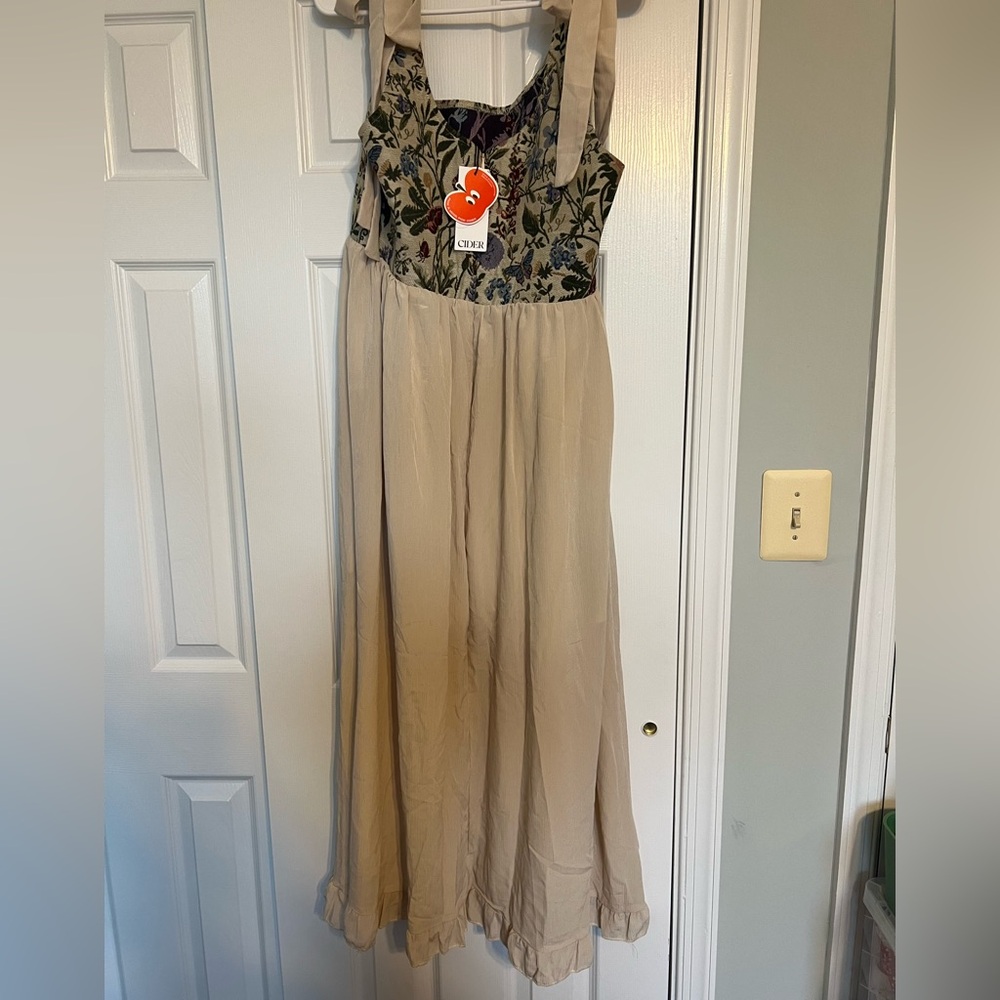 FLORAL KNOTTED RUFFLE MAXI DRESS - Picture 2 of 4